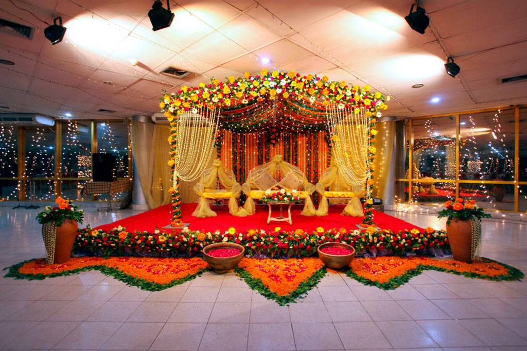 Fresh Indian Flowers and Wedding Garlands