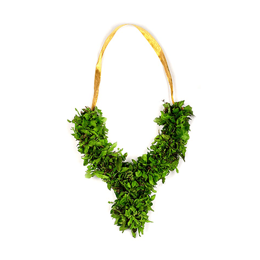 Green leaves garland